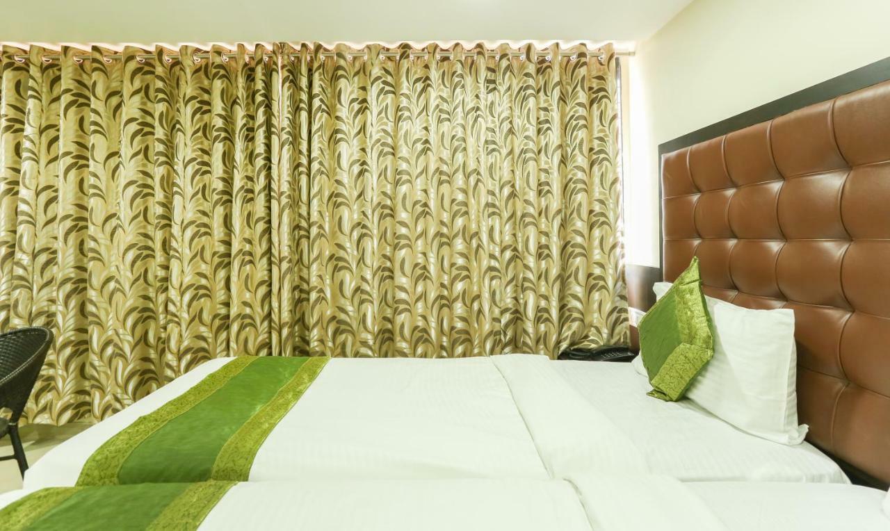 Treebo Trend Aviva Suites Mumbai Exterior foto