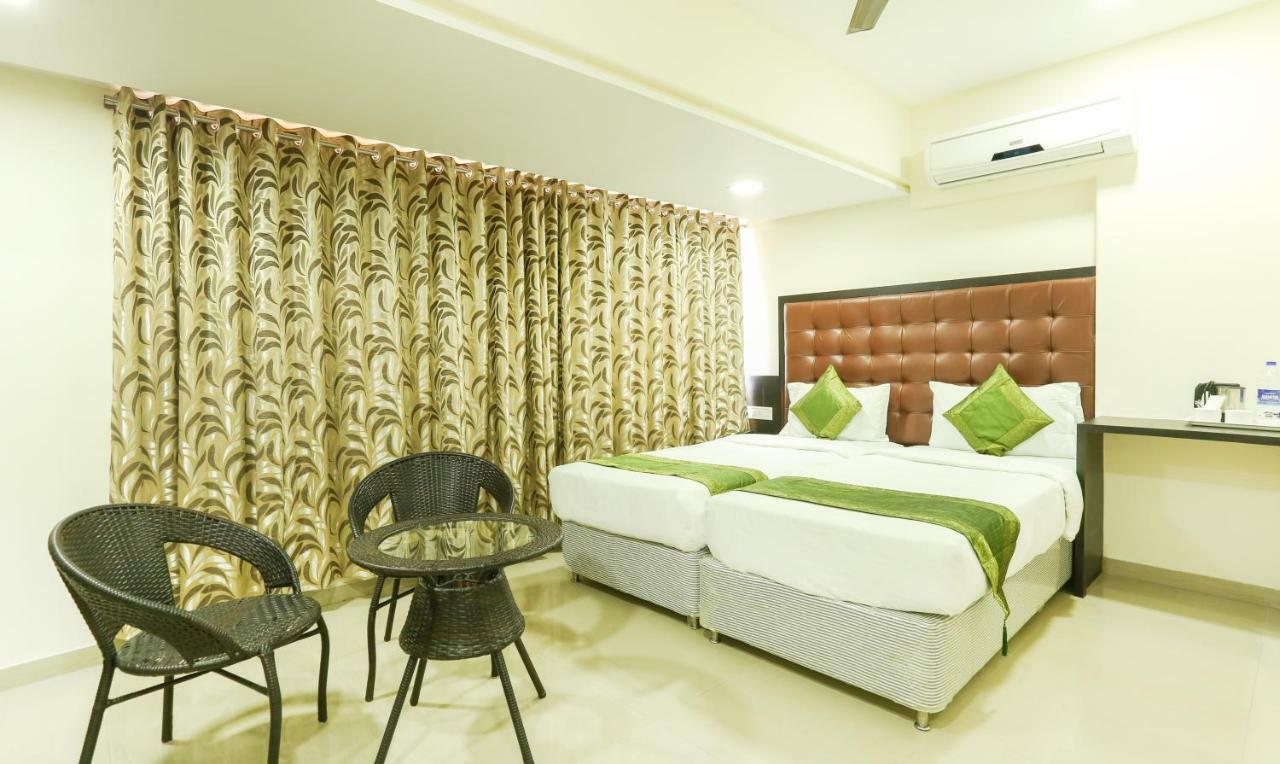 Treebo Trend Aviva Suites Mumbai Exterior foto