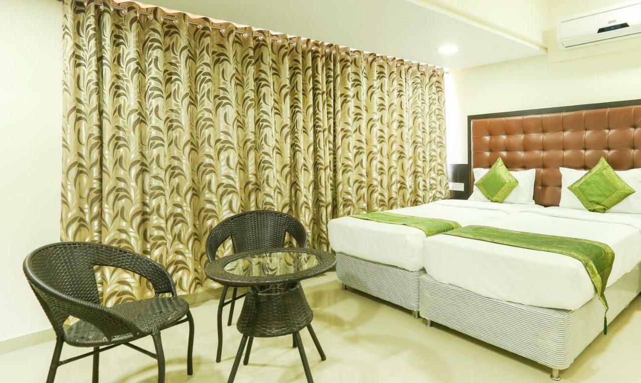 Treebo Trend Aviva Suites Mumbai Exterior foto